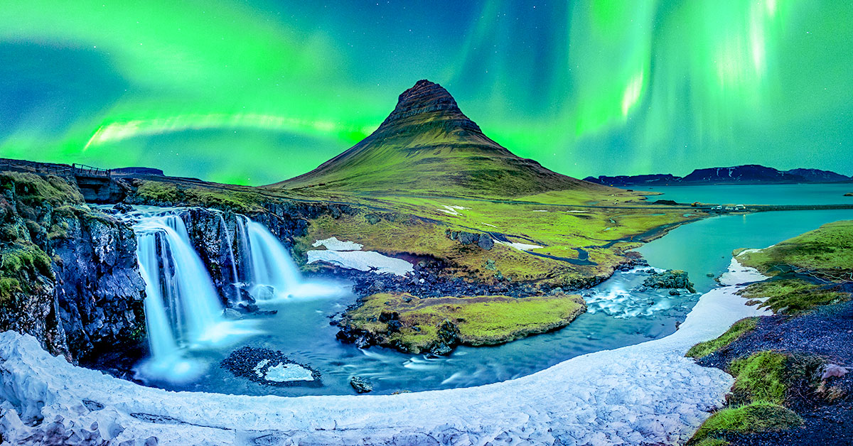 Kirkjufell+Mountain-234605951.jpg