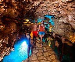 https://cdn.tern.travel/rails/active_storage/blobs/proxy/eyJfcmFpbHMiOnsibWVzc2FnZSI6IkJBaHBBeGdoVXc9PSIsImV4cCI6bnVsbCwicHVyIjoiYmxvYl9pZCJ9fQ==--83f6105856e3ee08c7ed92ffadde3322bf792887/Unknown-3.jpeg