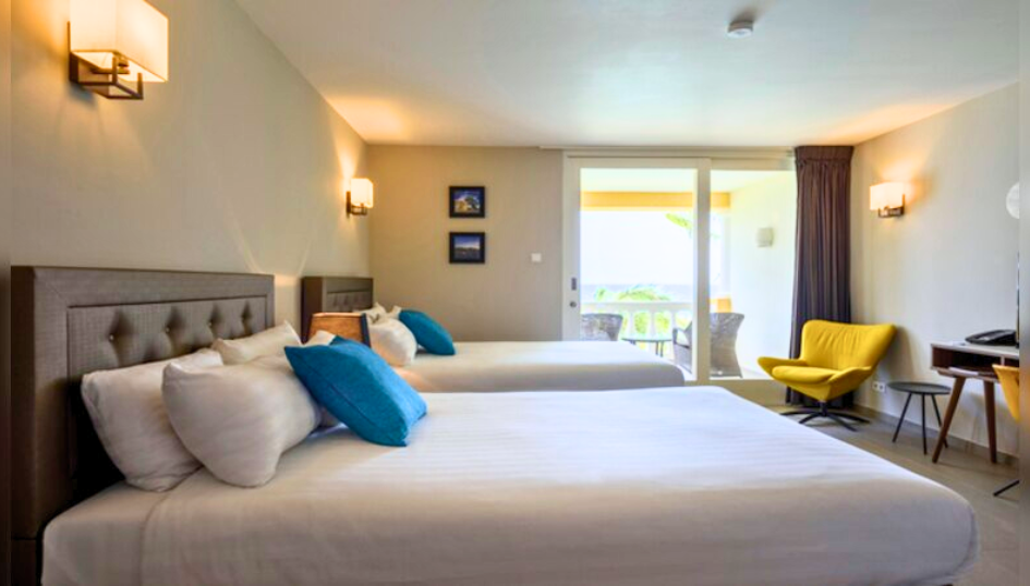 Kayla & Anthony (945 x 538 px) (1).png