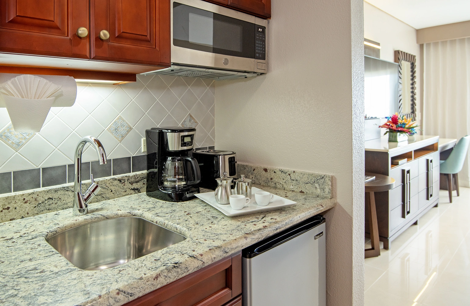 the-villas-jr-suite-7.webp