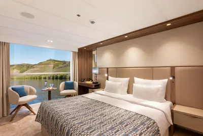 csm_Lueftner_Cruises_AMADEUS_Amara_Interior_Cabin_Strauss_Mozart_Deck_1_a722812bd3.webp