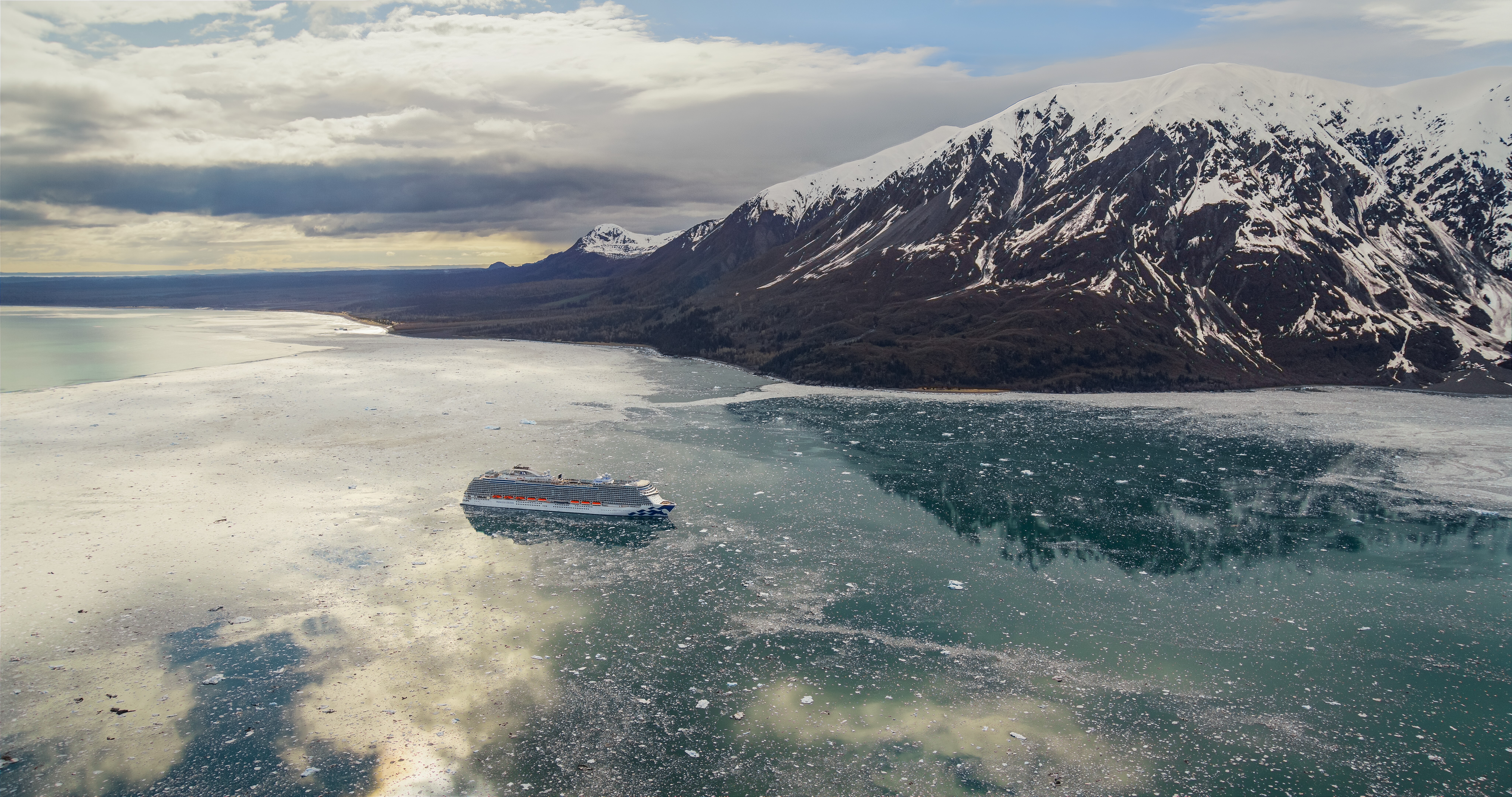 PCL_Yakutat_Bay_Alaska_Discovery_XP_Heli_053126_Dailies.00_57_51_06.Still208_RGB.jpg