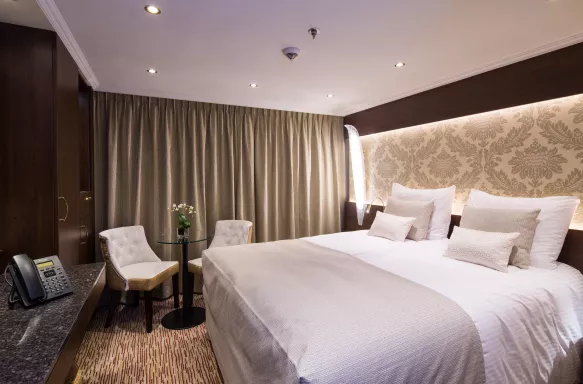 BRONTE_Standard Suite_5.jpg.webp