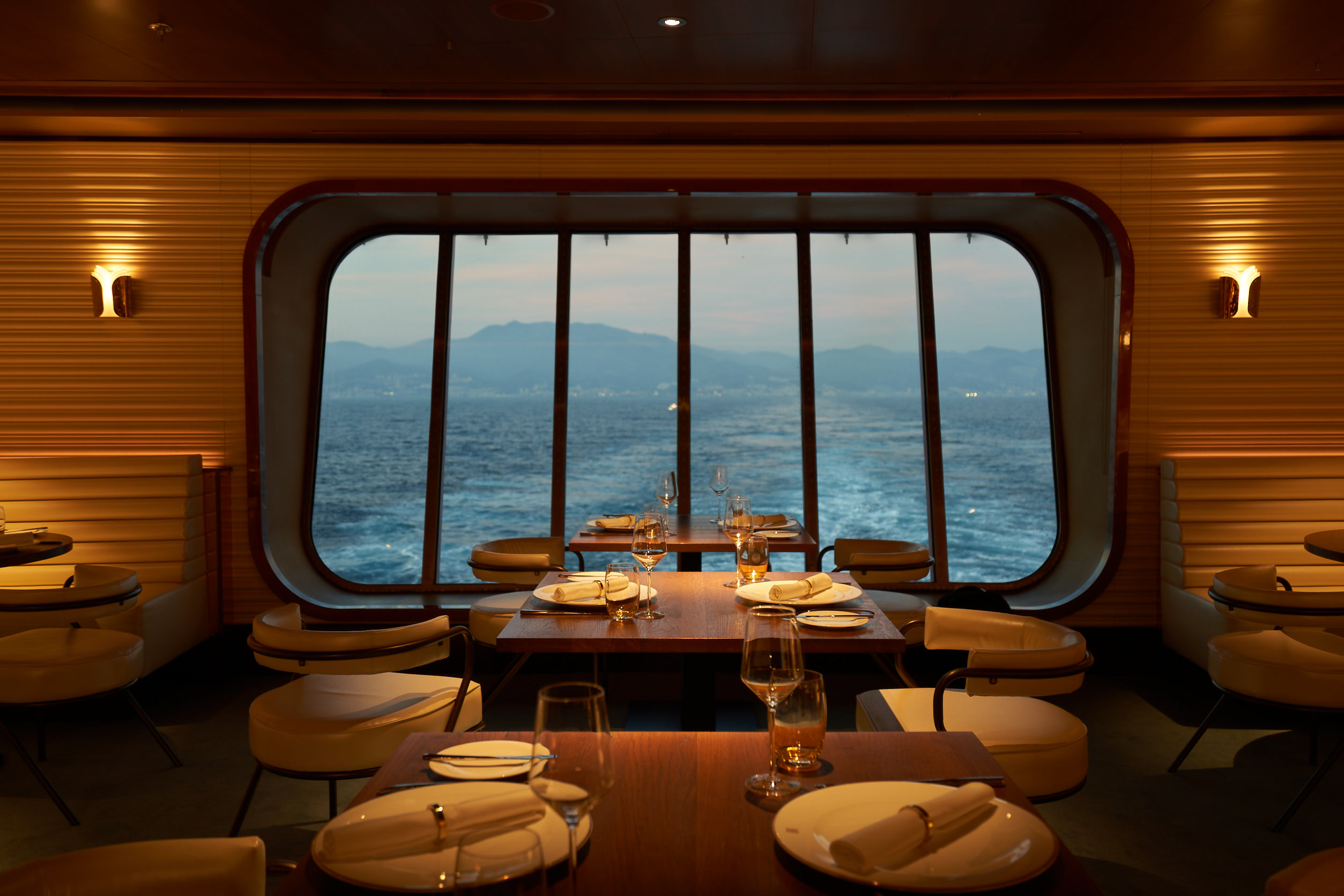 IMG-FNB-the-wake-interior-v1-DSC01714.jpg