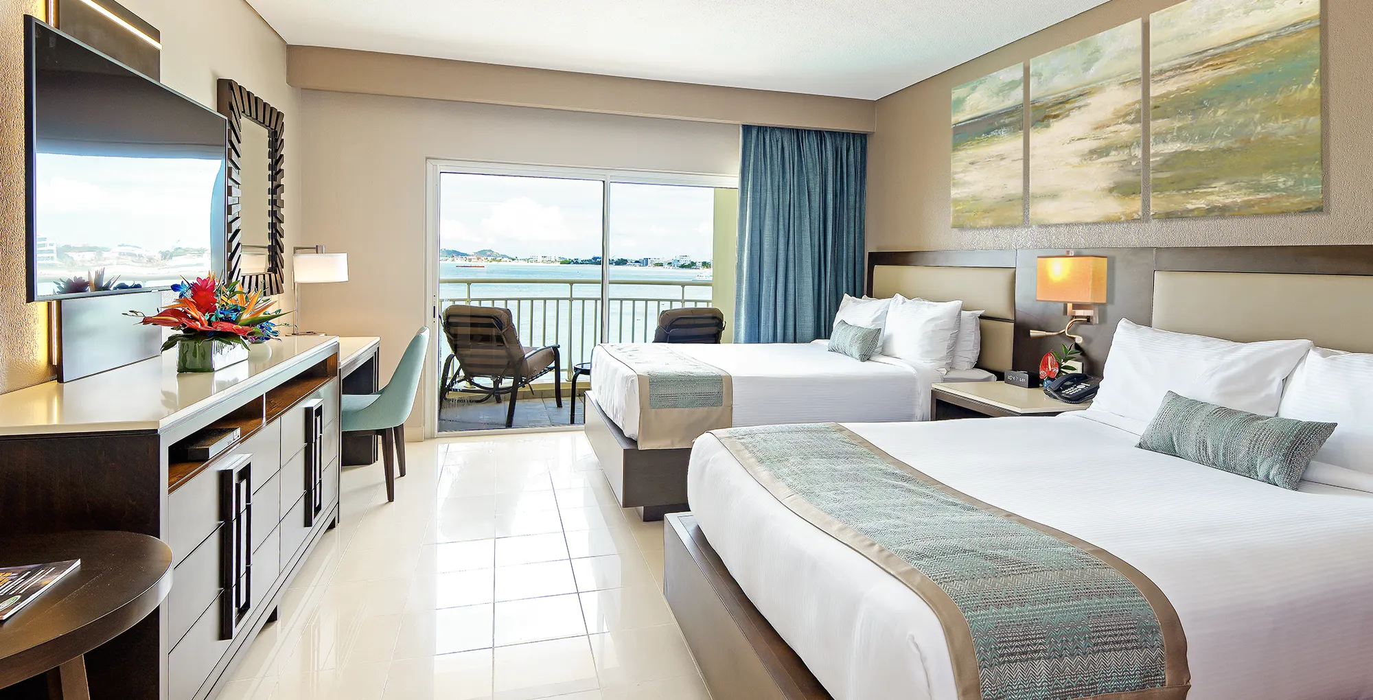 the-villas-jr-suite-3.webp