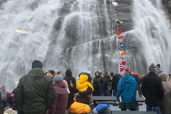7 Day Fjord Tour in Bergen & Scenic Winter Rail